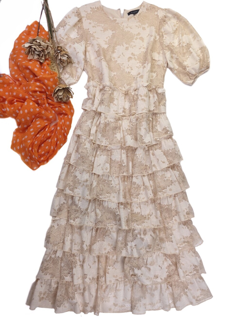 En Saison Tiered Lace Ruffle Maxi Dress in Cream and Beige Sz M